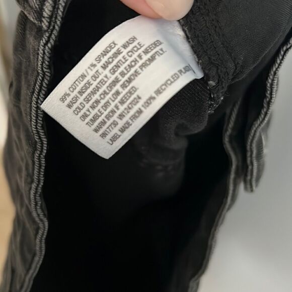 Wild fable women’s size 12 black high rise ankle mom jeans - Picture 13 of 13